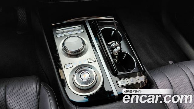 Genesis G80 2023 — photo 12