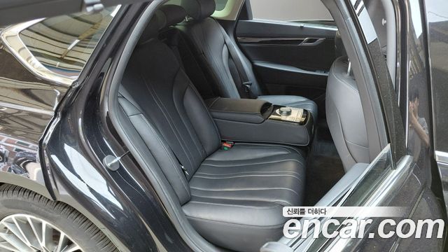 Genesis G80 2023 — photo 17