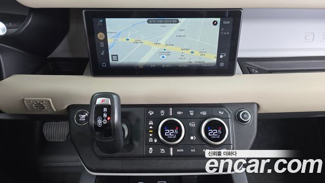 Land Rover Defender 2023 — photo 19