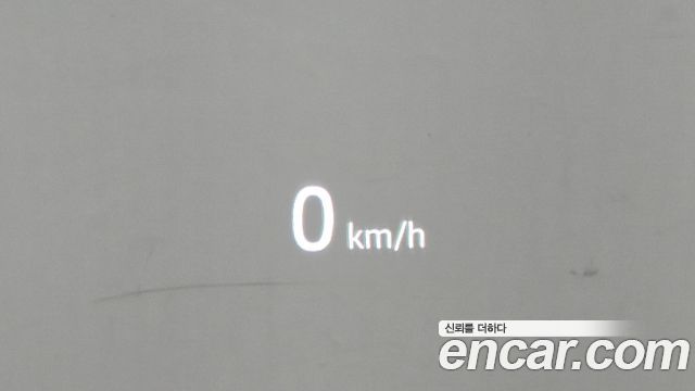 Land Rover Defender 2023 — photo 25