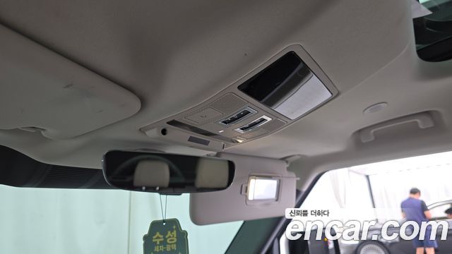 Land Rover Defender 2023 — photo 33