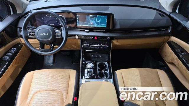 Kia Canival 2023 — photo 10