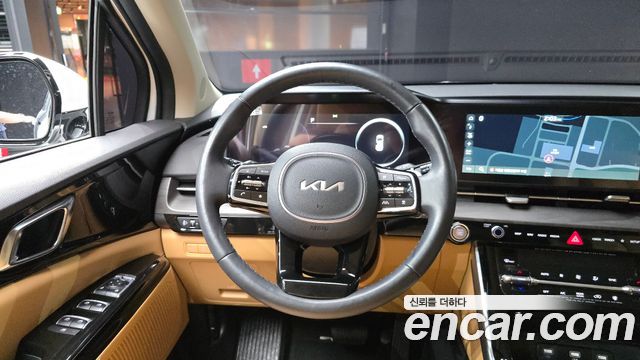 Kia Canival 2023 — photo 19