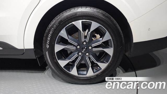 Kia Canival 2023 — photo 7