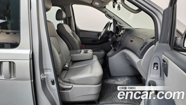 Hyundai Starex 2013 — photo 11