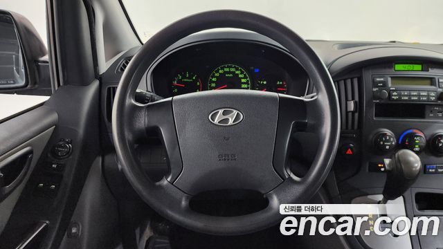 Hyundai Starex 2013 — photo 13