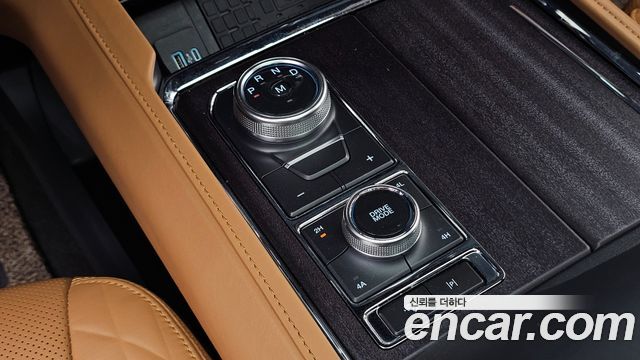 Ford Expedition 2023 — photo 12