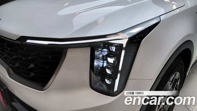 Kia Sorento 2024 — photo 8