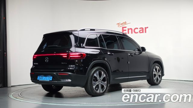 Mercedes-Benz EQB 2026 — photo 2