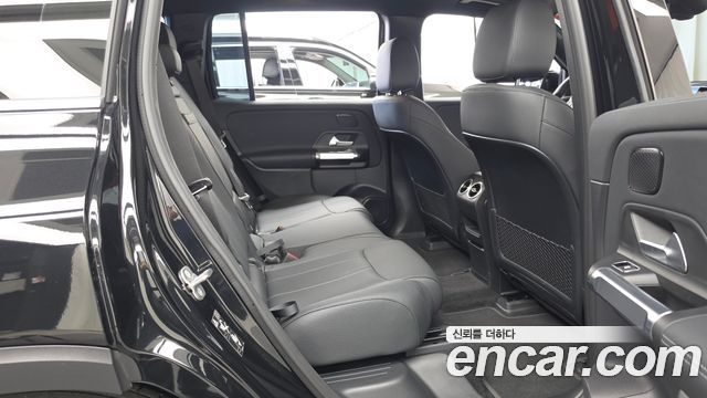 Mercedes-Benz EQB 2026 — photo 18