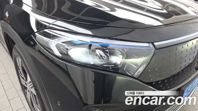 Mercedes-Benz EQB 2026 — photo 8