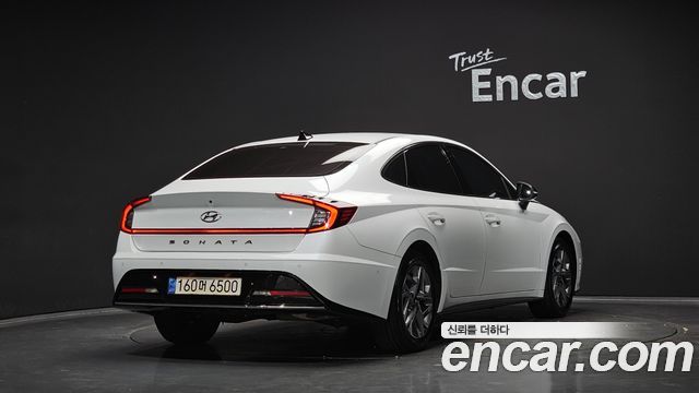 Hyundai Sonata 2022 — photo 2