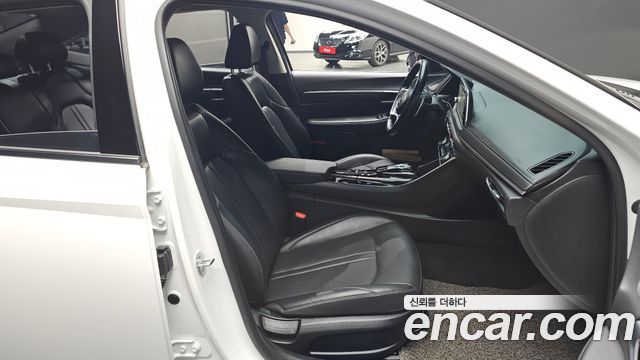 Hyundai Sonata 2022 — photo 10