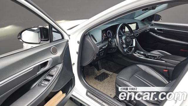 Hyundai Sonata 2022 — photo 12