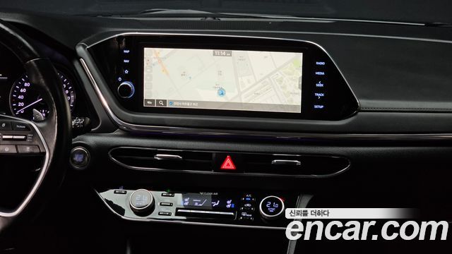 Hyundai Sonata 2022 — photo 14