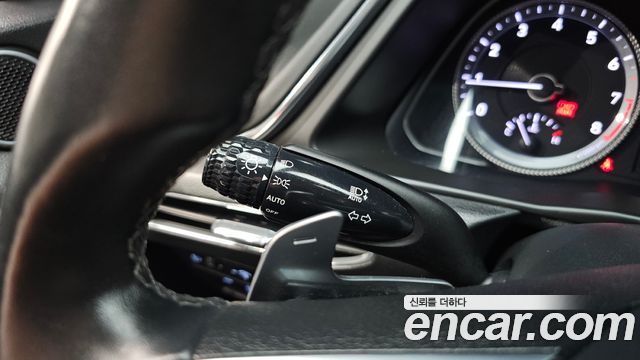 Hyundai Sonata 2022 — photo 17