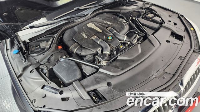 BMW 7-Series 2016 — photo 6
