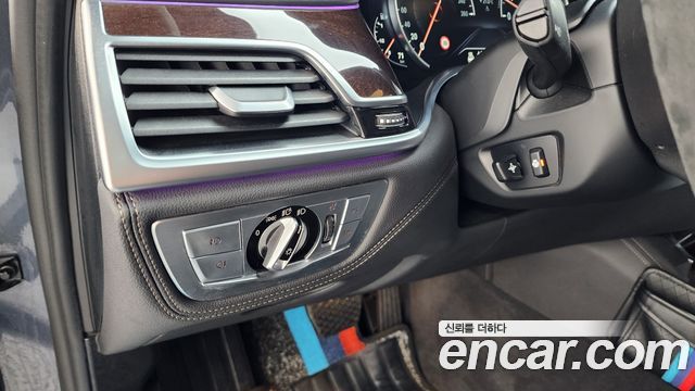 BMW 7-Series 2016 — photo 19