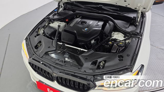 BMW 5-Series 2018 — photo 6