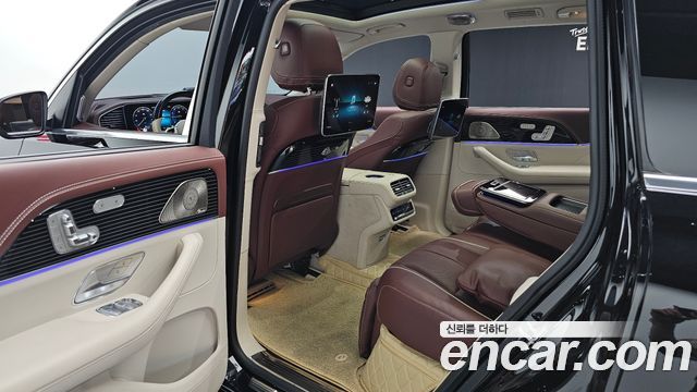 Mercedes-Benz GLS-Class 2023 — photo 18
