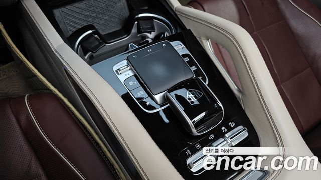 Mercedes-Benz GLS-Class 2023 — photo 27