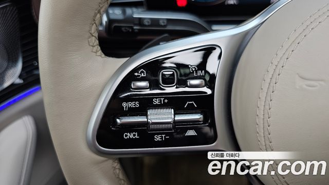 Mercedes-Benz GLS-Class 2023 — photo 39