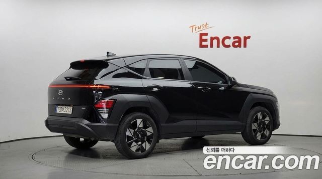 Hyundai Kona 2023 — photo 2