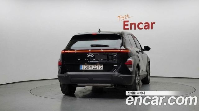 Hyundai Kona 2023 — photo 4