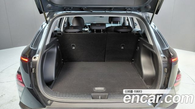 Hyundai Kona 2023 — photo 23