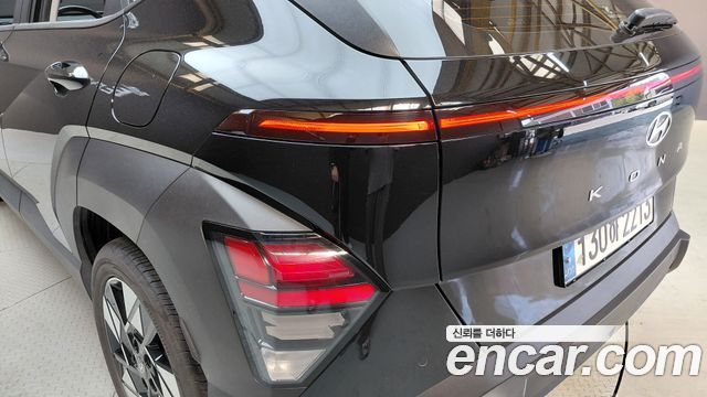 Hyundai Kona 2023 — photo 9