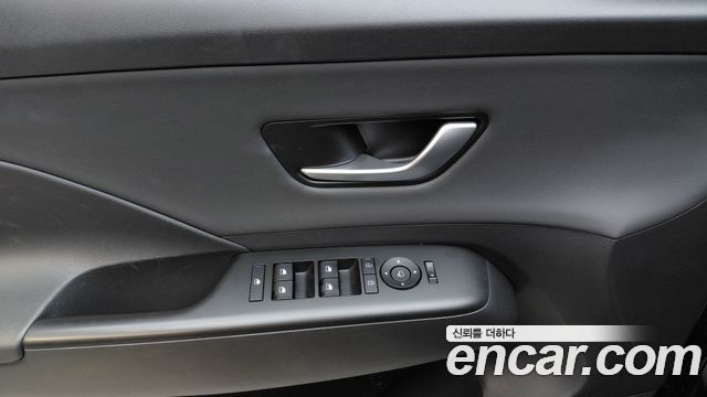 Hyundai Kona 2023 — photo 14