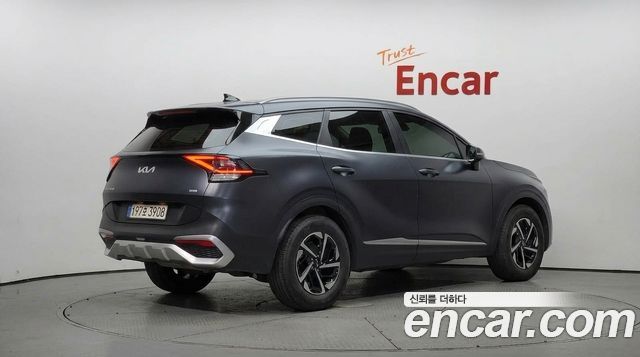 Kia Sportage 2023 — photo 2