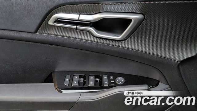 Kia Sportage 2023 — photo 24