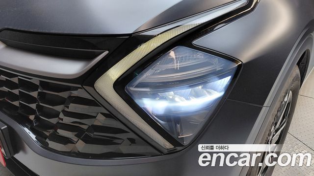 Kia Sportage 2023 — photo 8