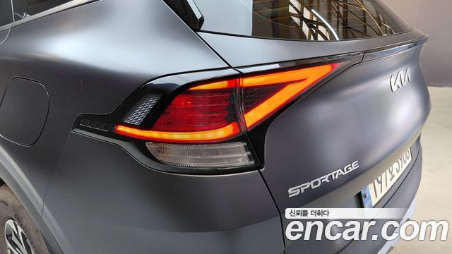 Kia Sportage 2023 — photo 9