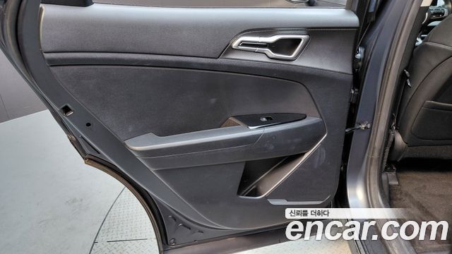 Kia Sportage 2023 — photo 15