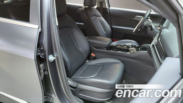 Kia Sportage 2023 — photo 16