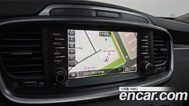 Kia Sorento 2018 — photo 25