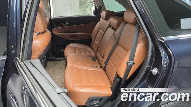 Kia Sorento 2018 — photo 16