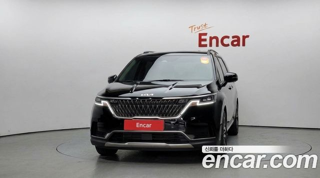 Kia Canival 2023 — photo 3