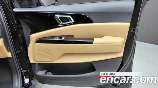 Kia Canival 2023 — photo 14