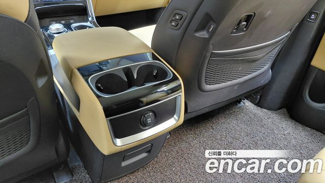 Kia Canival 2023 — photo 31