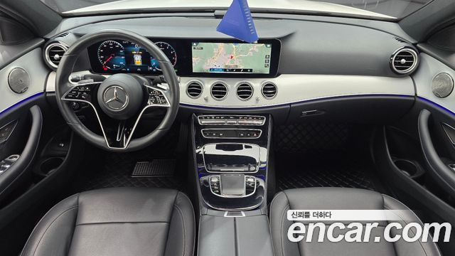 Mercedes-Benz E-Class 2021 — photo 10