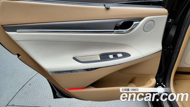 Hyundai Grandeur 2023 — photo 15