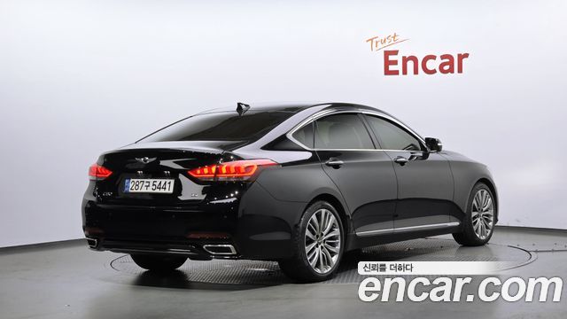 Genesis G80 2017 — photo 2