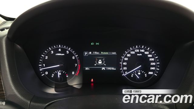 Genesis G80 2017 — photo 8