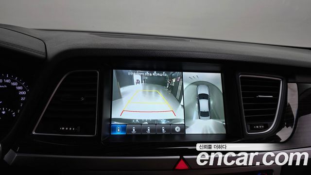 Genesis G80 2017 — photo 15