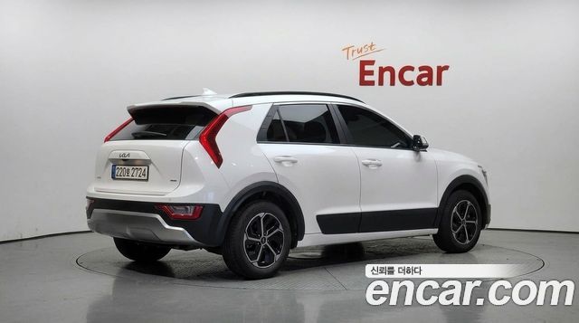 Kia Niro 2024 — photo 2