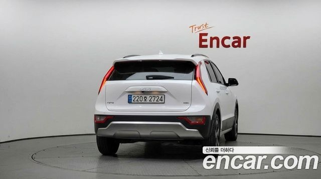 Kia Niro 2024 — photo 4