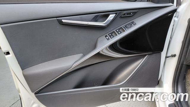 Kia Niro 2024 — photo 14